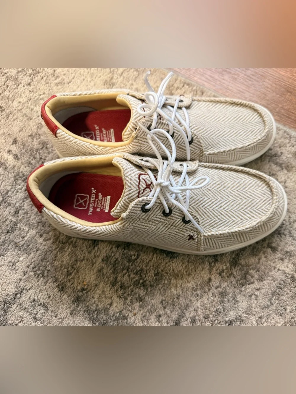 Twisted X Women’s Cream Herringbone Lace-Up Sneakers with Red Accents